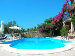 CASA CON PISCINA VISTA MARE - CALABRIA - ITALIA