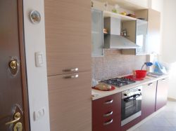 Nuovissimo bilocale per 4-5 persone a 10 mt dalla spiaggia e con vista mare